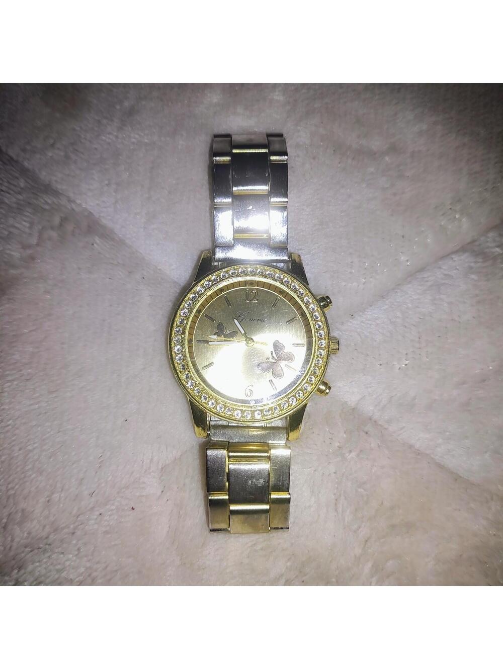 Wristwatch Geneva Quartz Gold Tone Metal Rhinestones Women's Ladies BUTTERFLIES